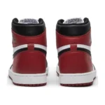 Air Jordan 1 High OG Black Toe - Görsel 5