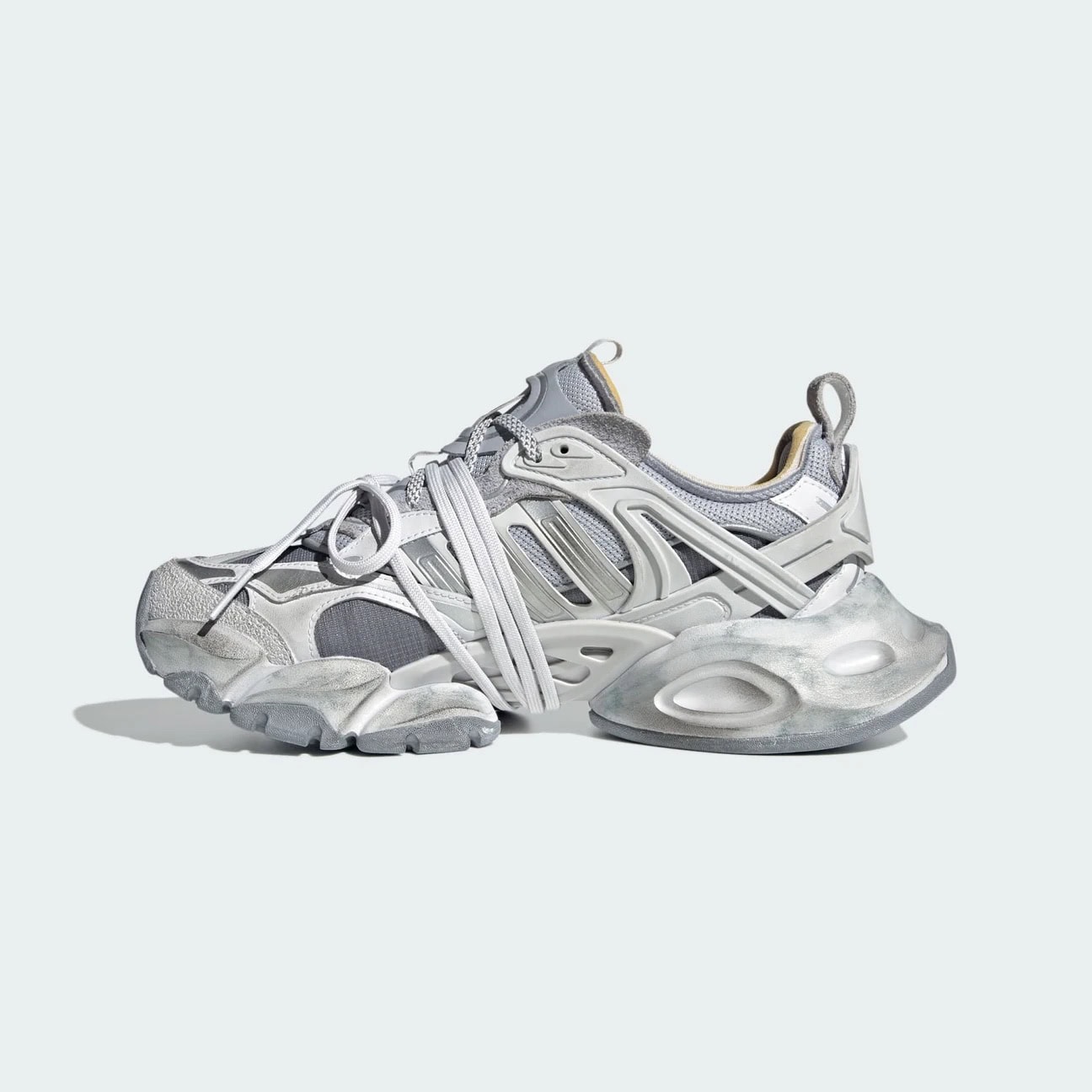 img_5018 adidas XLG Runner Deluxe Grey Metallic Silver - Görsel 6